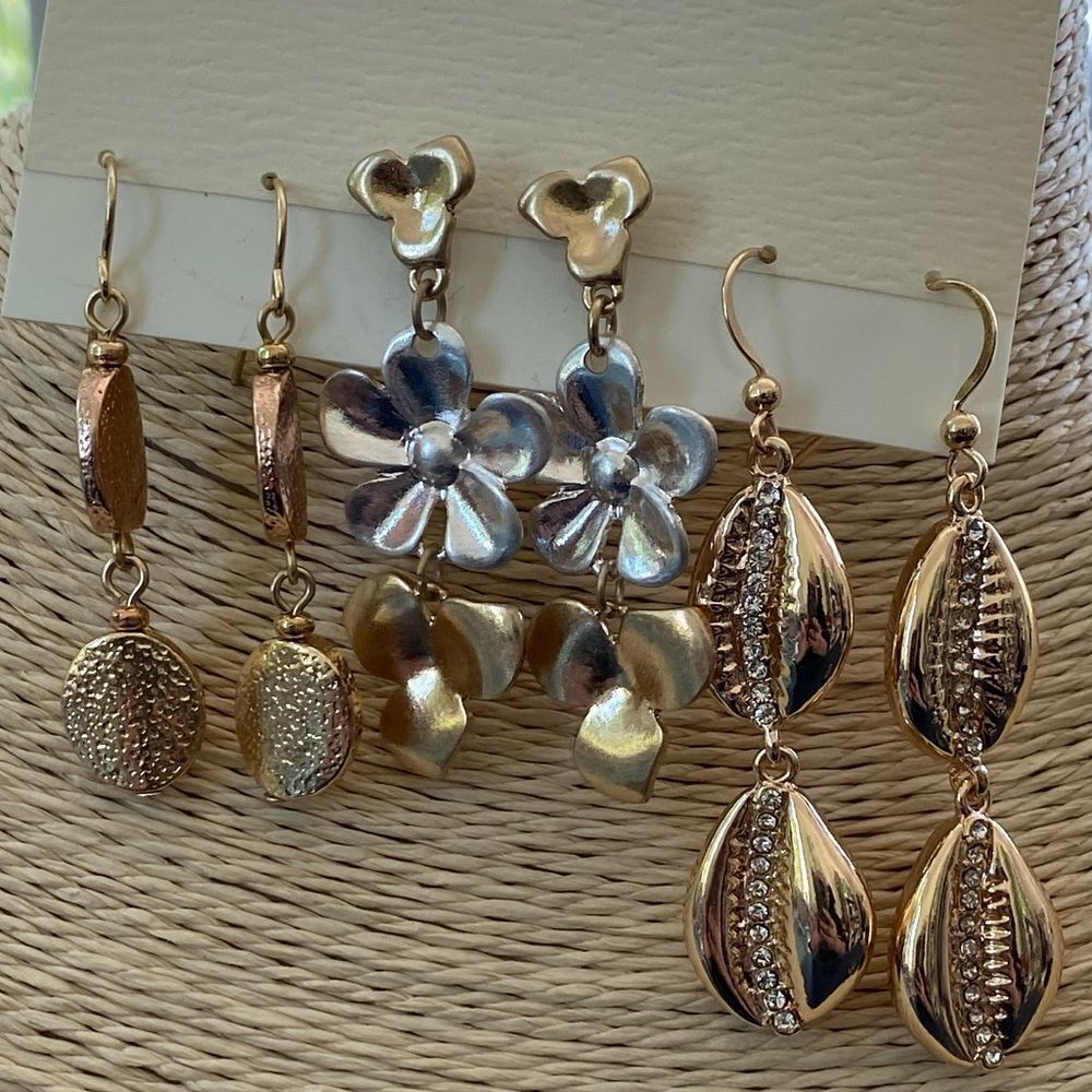 ✨3 pairs gold, bronze & silver tone earrings✨